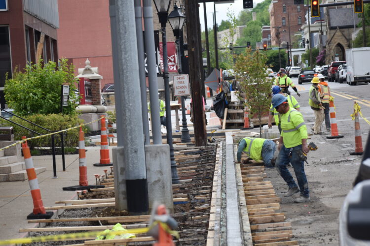 Crews to Begin Paving Final Sections of Streetscape Next Week